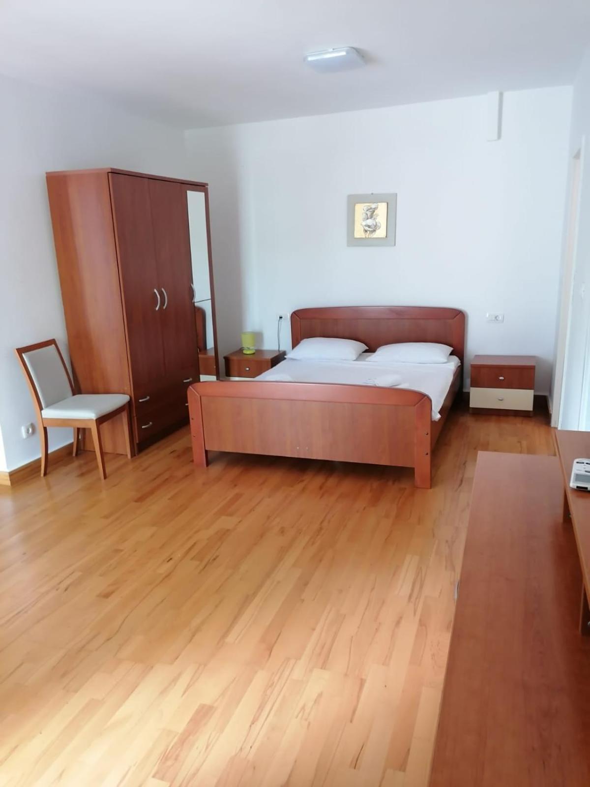 Apartments Villa Julia Trogir Eksteriør bilde