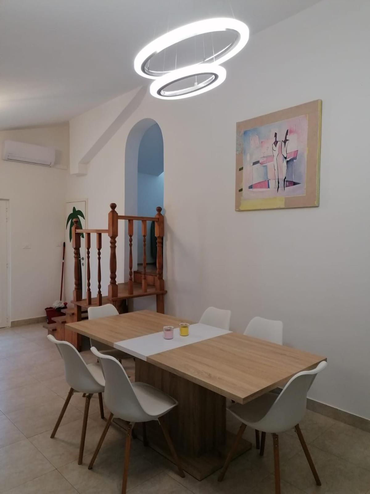 Apartments Villa Julia Trogir Eksteriør bilde