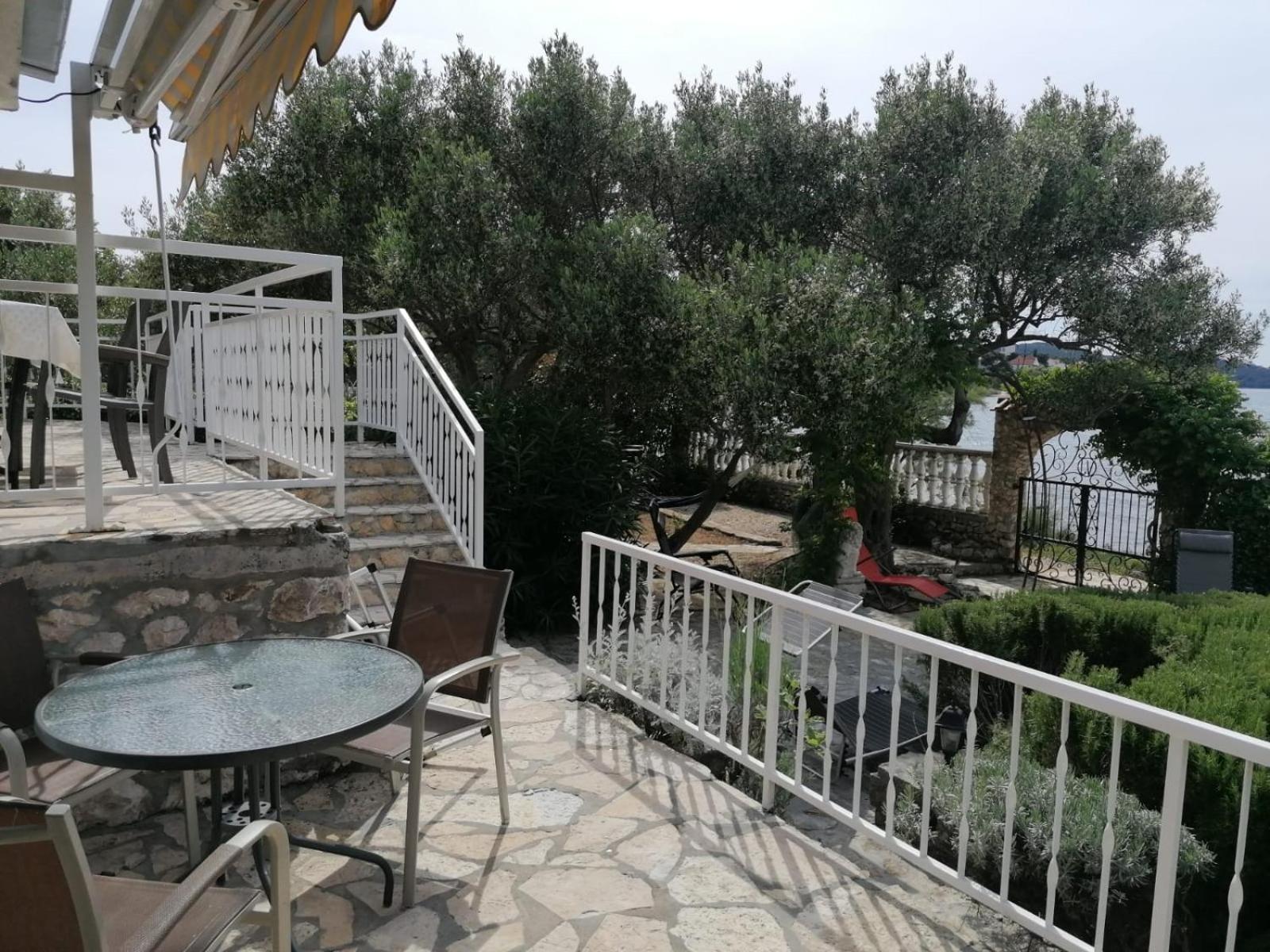 Apartments Villa Julia Trogir Eksteriør bilde