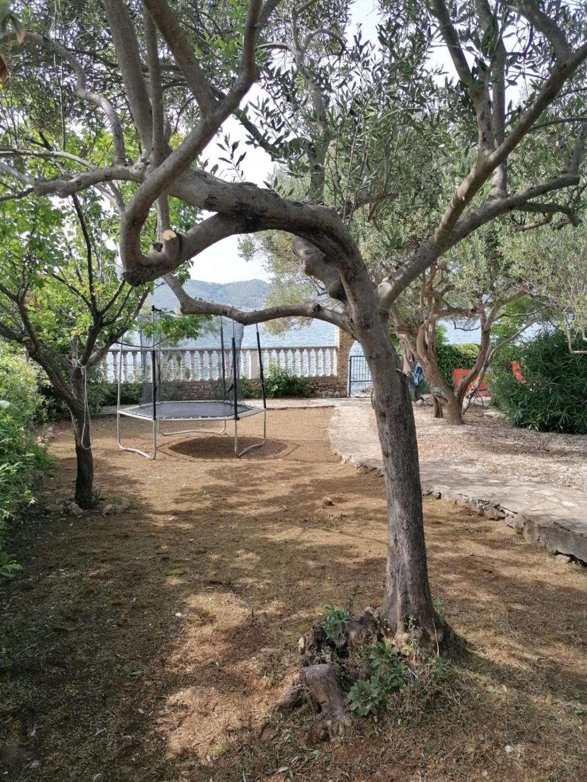 Apartments Villa Julia Trogir Eksteriør bilde